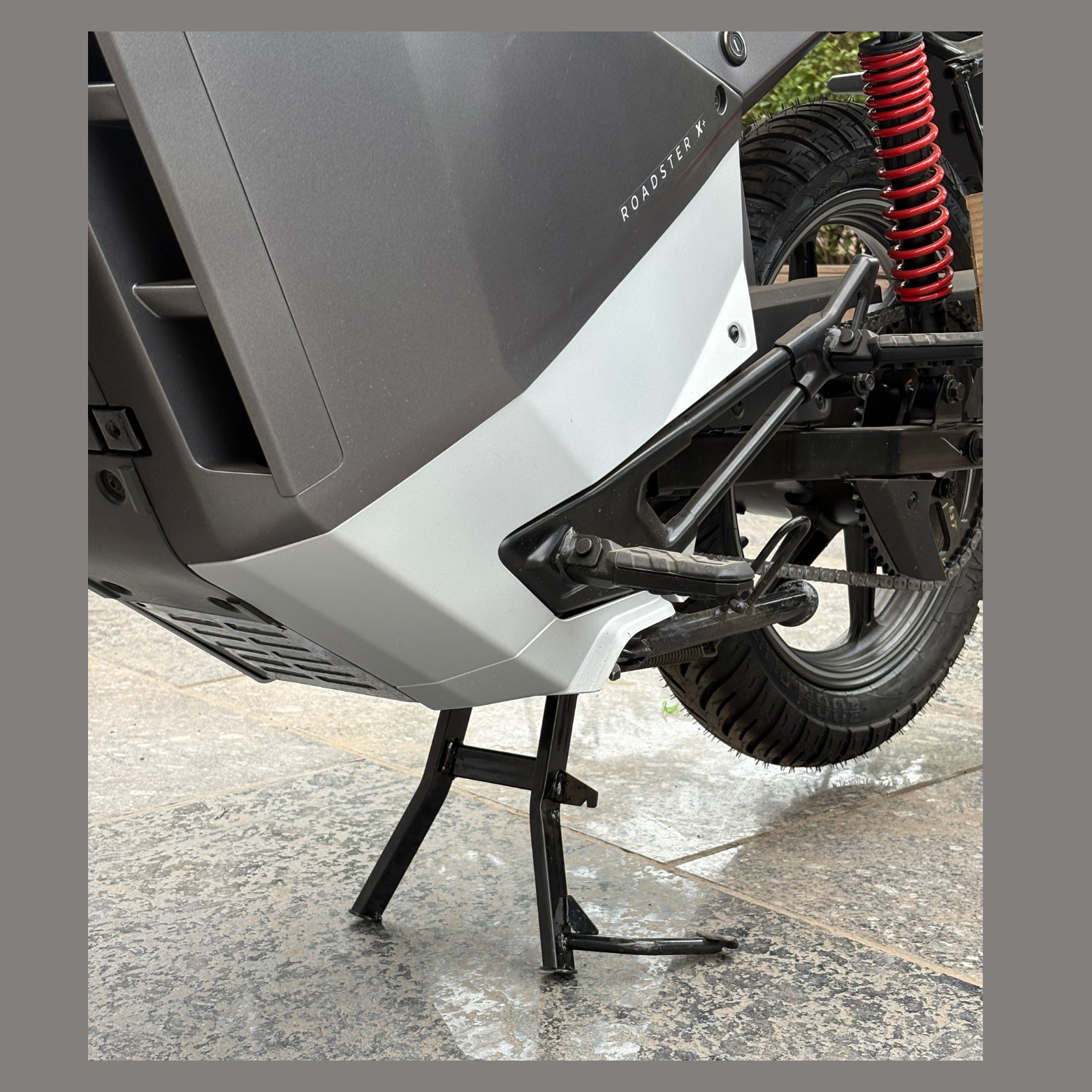 Ola Roadster X Double Stand | Ola Roadster Center Stand – Egun Ola Roadster X Double Stand | Ola Roadster Center Stand – Egun